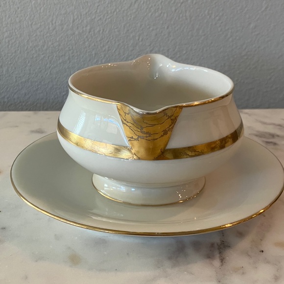Vintage Theodore Haviland Gotham Gravy Sauce Boat with Attached Underplate - Picture 4 of 10